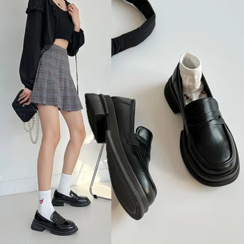 Женские маленькие кожаные туфли на толстой подошве, лакированная блестящая женская вулканизированная обувь, повседневные лоферы в стиле ретро, женская обувь