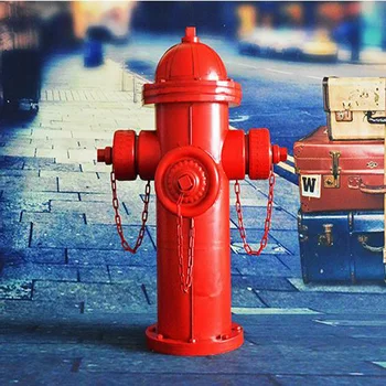 Винтажная садовая скульптура Пожарная пробка в стиле пожарного гидранта Садовая статуя из красного металла